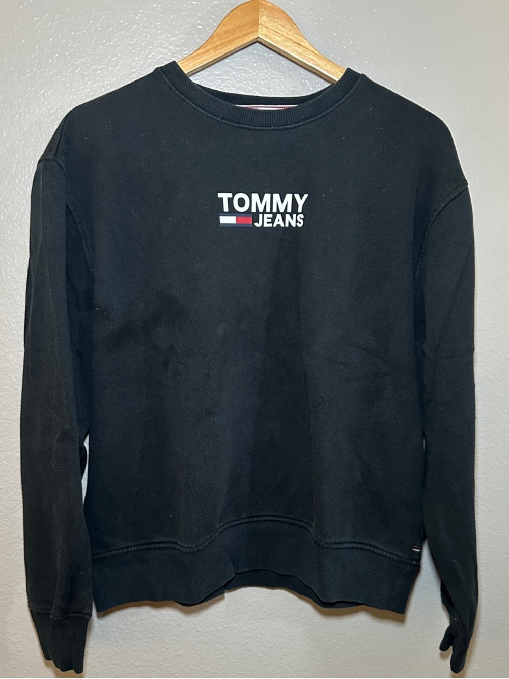 Tommy Hilfiger Black Crewneck Sweatshirt with Logo